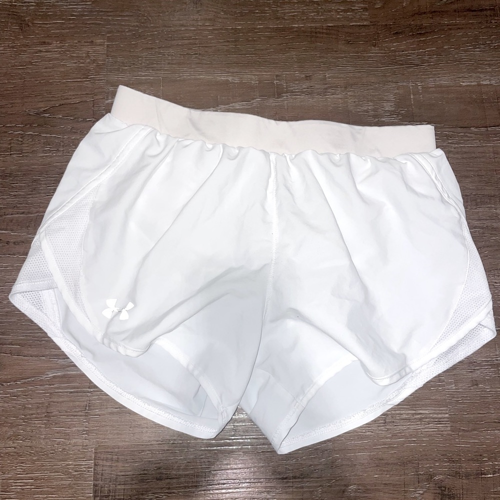 Under Armour Womens Fly By 2.0 Shorts in White